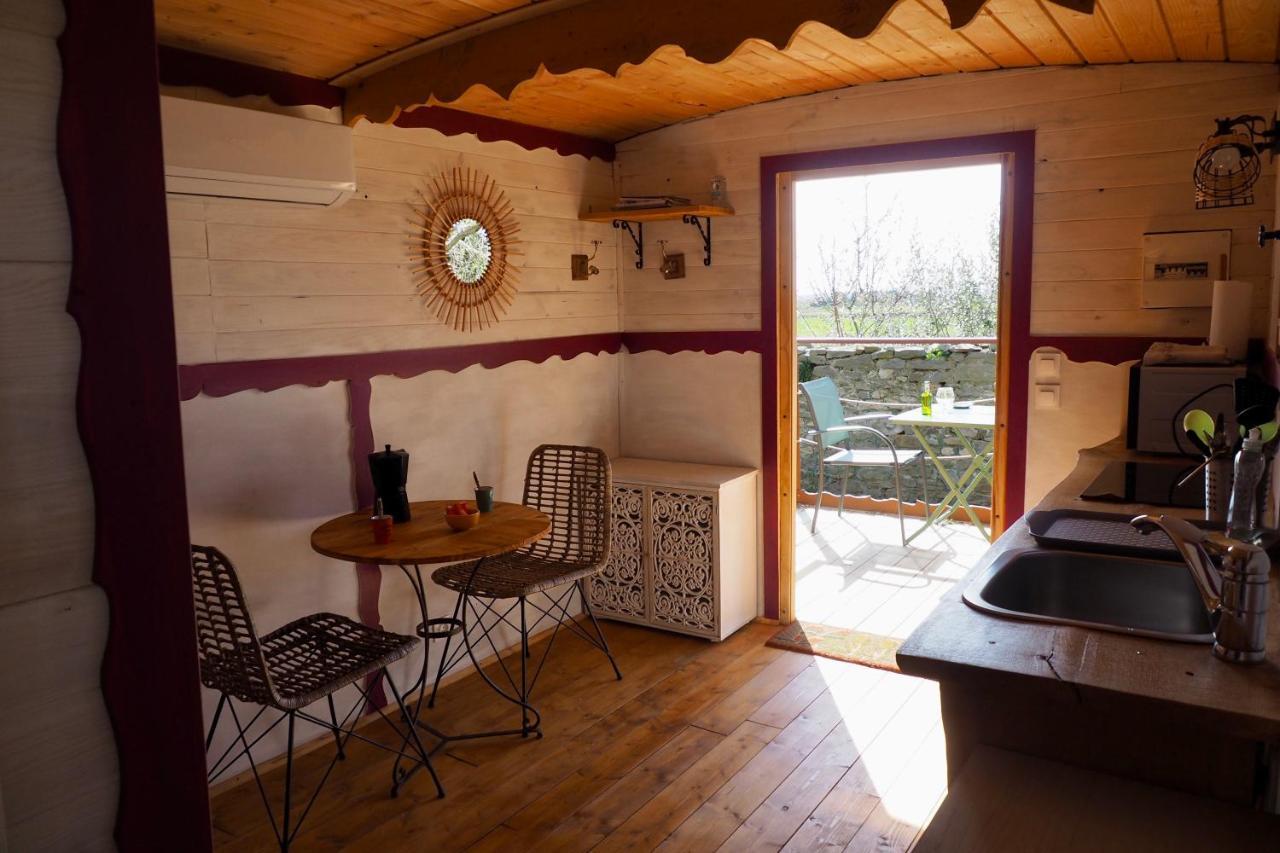 Villa Roulotte Dans L'Aude Trausse Exterior foto